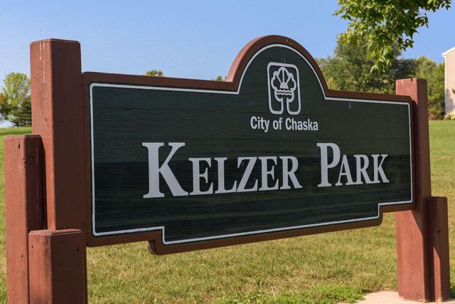 5548 Catkin Way, Victoria, MN 55386