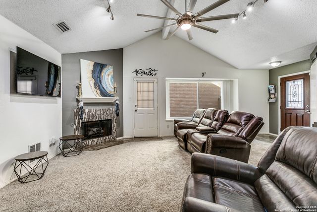 15207 EAGLE RUN, San Antonio, TX 78233