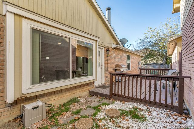 15207 EAGLE RUN, San Antonio, TX 78233