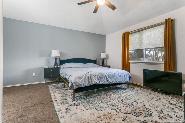 15207 EAGLE RUN, San Antonio, TX 78233