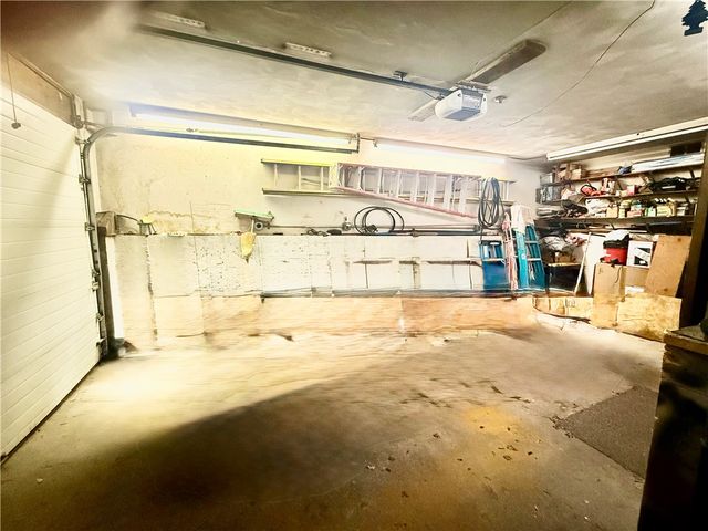 139 Suffolk Avenue, Pawtucket, RI 0261