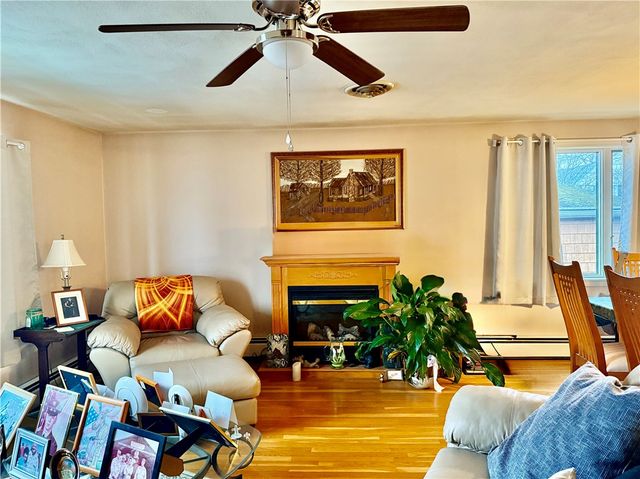 139 Suffolk Avenue, Pawtucket, RI 0261