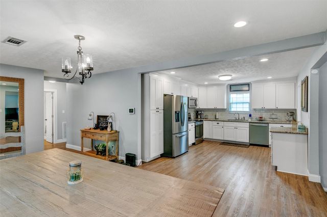 15410 San Jacinto Street, Hamshire, TX 77622