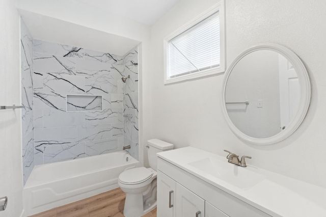 1231 D St, Sacramento, CA 95814