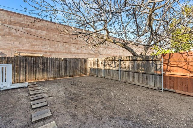 1231 D St, Sacramento, CA 95814