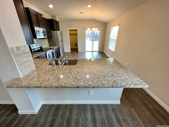 2277 Olive Hill Dr, New Braunfels, TX 78130