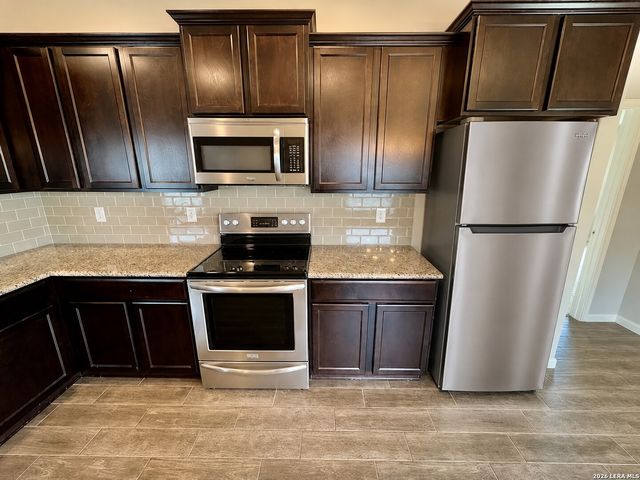 2277 Olive Hill Dr, New Braunfels, TX 78130