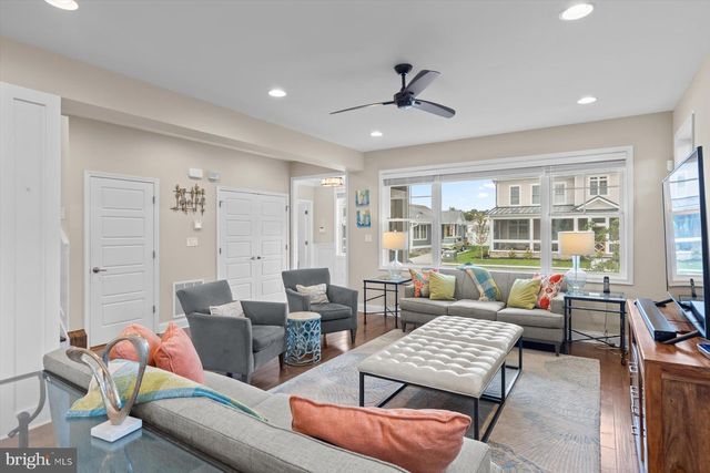 302 LAUREL ST, Rehoboth Beach, DE 19971