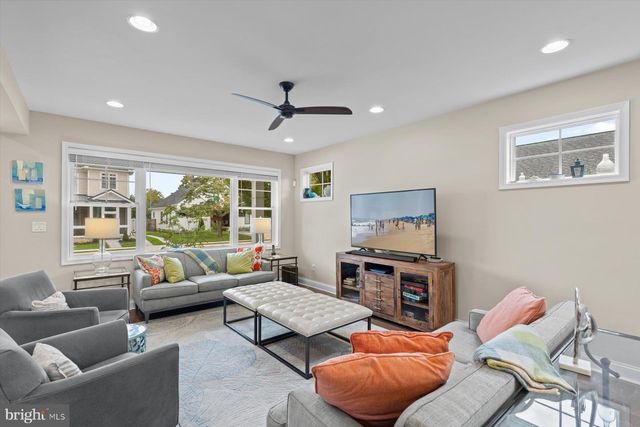 302 LAUREL ST, Rehoboth Beach, DE 19971