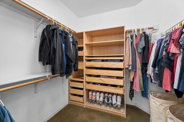 15 Barlow Court, The Woodlands, TX 77382