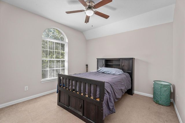 15 Barlow Court, The Woodlands, TX 77382