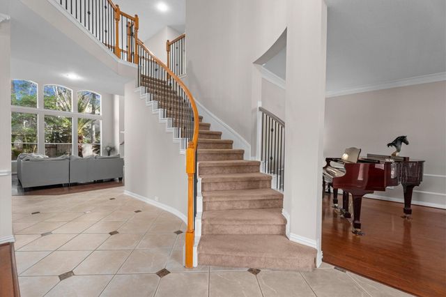 15 Barlow Court, The Woodlands, TX 77382