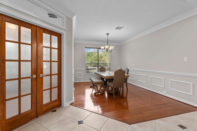 15 Barlow Court, The Woodlands, TX 77382