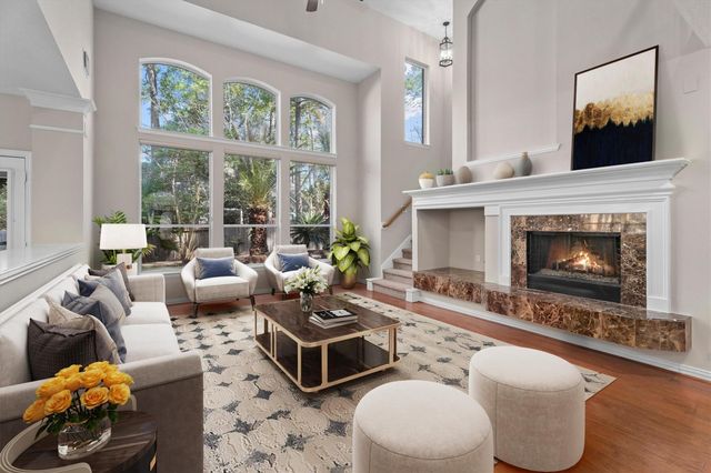 15 Barlow Court, The Woodlands, TX 77382