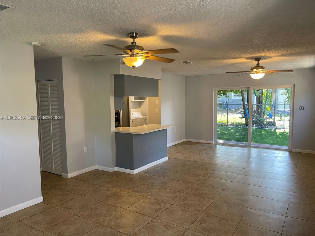 1074 NW 27th St, Miami, FL 33127