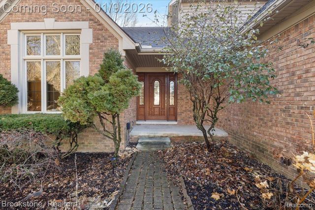 17791 Priscilla Drive, Clinton Charter Township, MI 48038