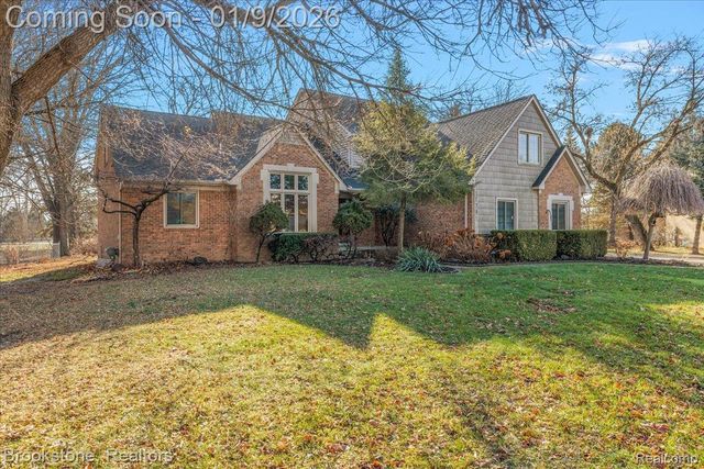 17791 Priscilla Drive, Clinton Charter Township, MI 48038