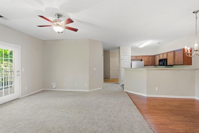 527 Ivy Ridge Drive, Building 10, Newport, KY 41076