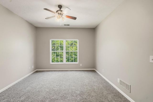 527 Ivy Ridge Drive, Building 10, Newport, KY 41076
