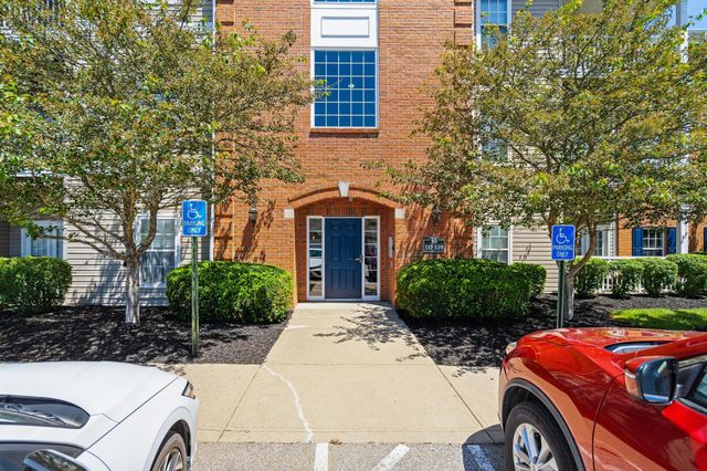 527 Ivy Ridge Drive, Building 10, Newport, KY 41076
