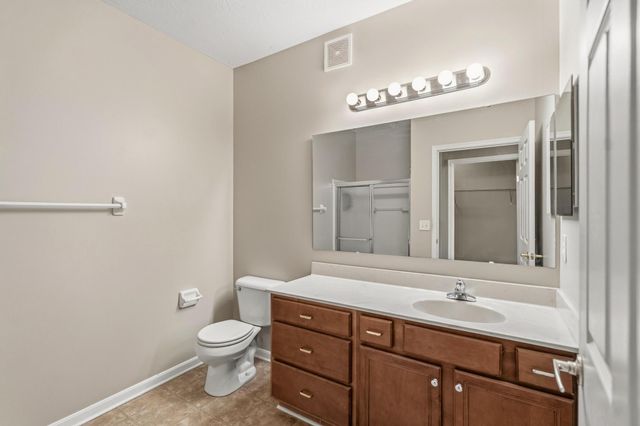 527 Ivy Ridge Drive, Building 10, Newport, KY 41076
