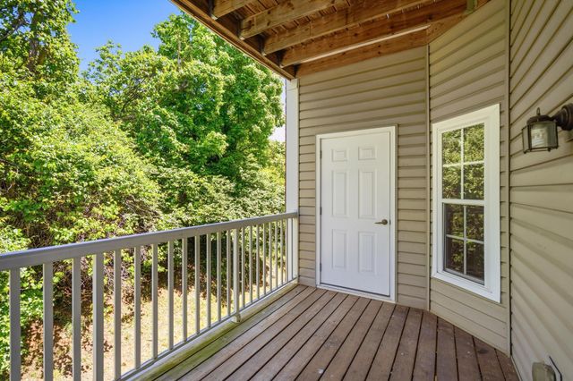 527 Ivy Ridge Drive, Building 10, Newport, KY 41076