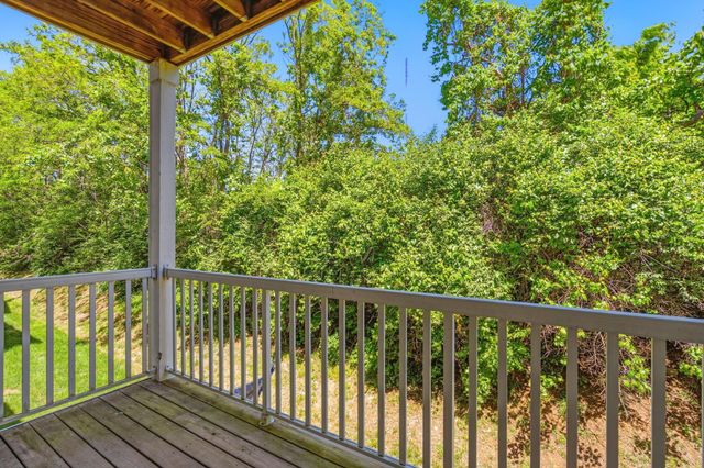 527 Ivy Ridge Drive, Building 10, Newport, KY 41076