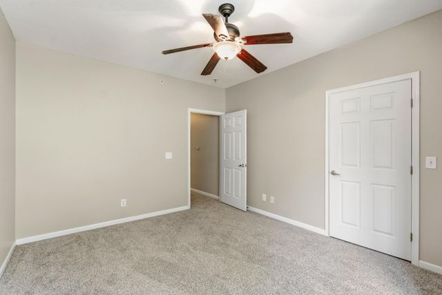 527 Ivy Ridge Drive, Building 10, Newport, KY 41076