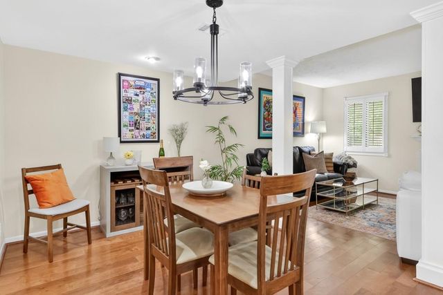 2883 Torreya Way SE, Marietta, GA 30067