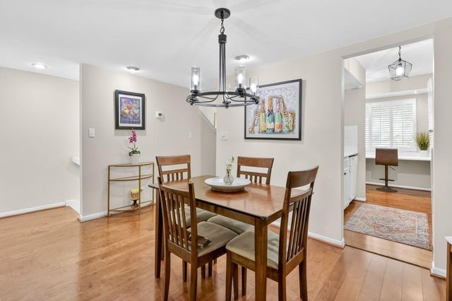 2883 Torreya Way SE, Marietta, GA 30067