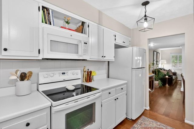 2883 Torreya Way SE, Marietta, GA 30067
