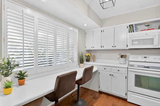 2883 Torreya Way SE, Marietta, GA 30067