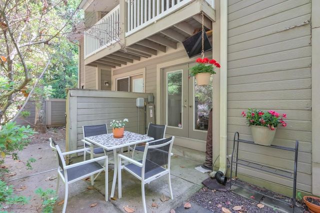 2883 Torreya Way SE, Marietta, GA 30067