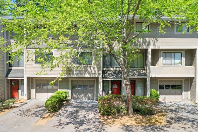 2883 Torreya Way SE, Marietta, GA 30067
