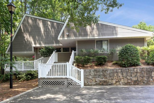 2883 Torreya Way SE, Marietta, GA 30067