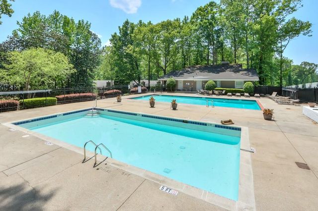2883 Torreya Way SE, Marietta, GA 30067
