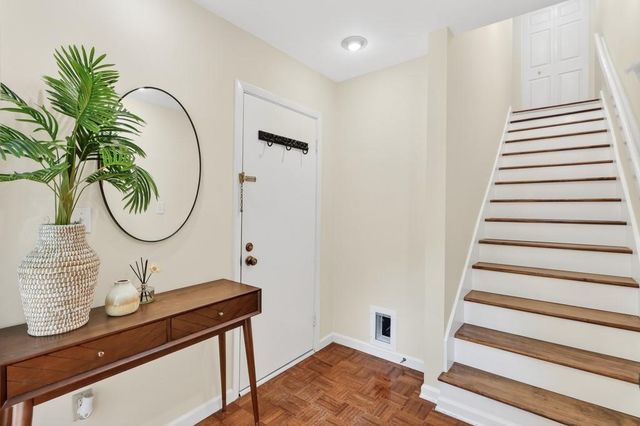 2883 Torreya Way SE, Marietta, GA 30067