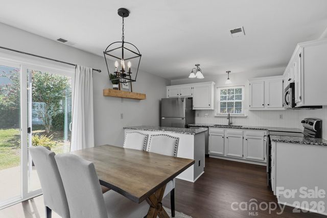 8219 Golf Ridge Drive, Charlotte, NC 28277