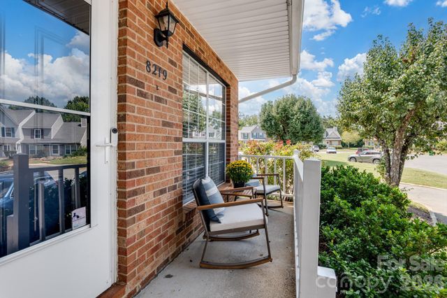 8219 Golf Ridge Drive, Charlotte, NC 28277
