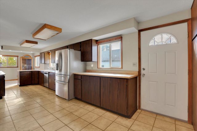 403 N JEFFERSON St, Medical Lake, WA 99022