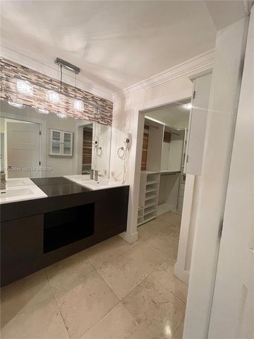 2100 Tallahassee, Weston, FL 33326