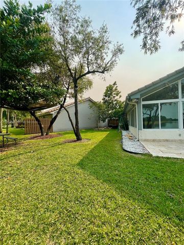 2100 Tallahassee, Weston, FL 33326