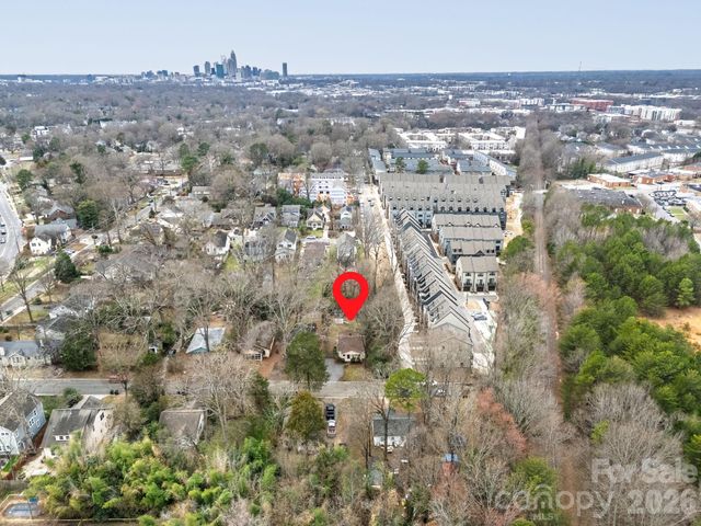 900 Sweetbriar Street, Charlotte, NC 28205