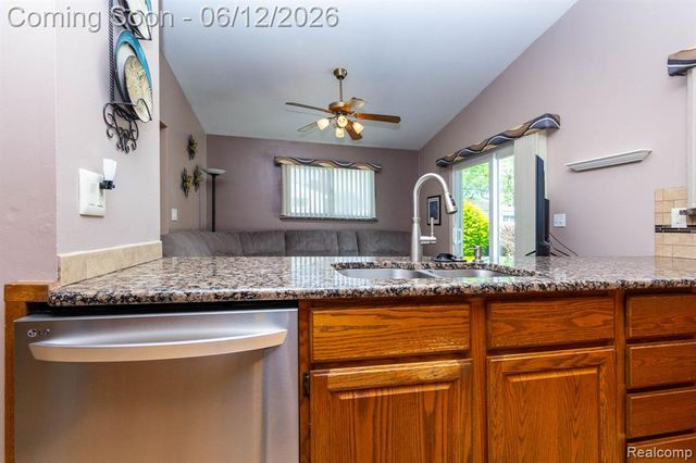 4062 Lexington Drive, Trenton, MI 48183