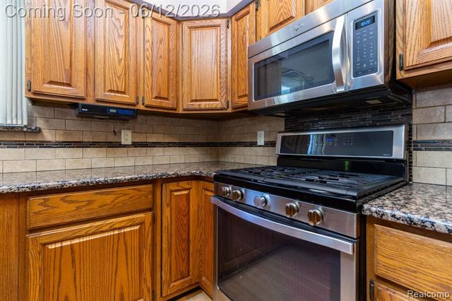 4062 Lexington Drive, Trenton, MI 48183