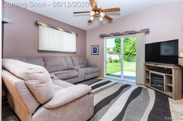 4062 Lexington Drive, Trenton, MI 48183