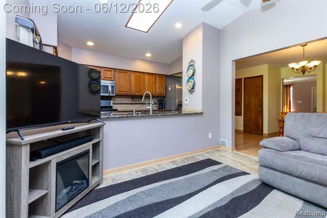 4062 Lexington Drive, Trenton, MI 48183
