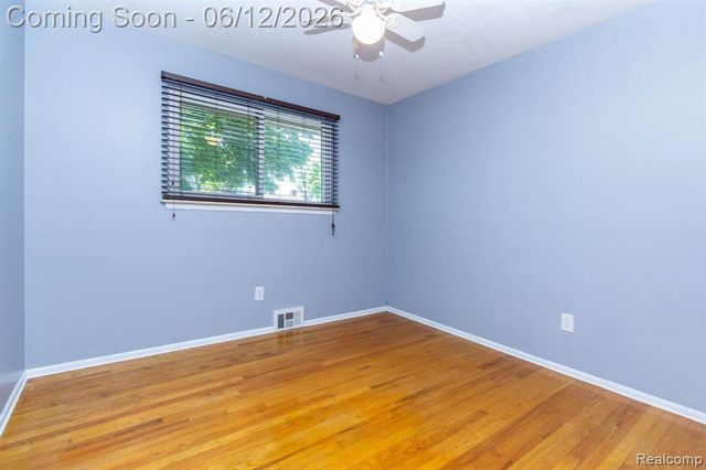 4062 Lexington Drive, Trenton, MI 48183