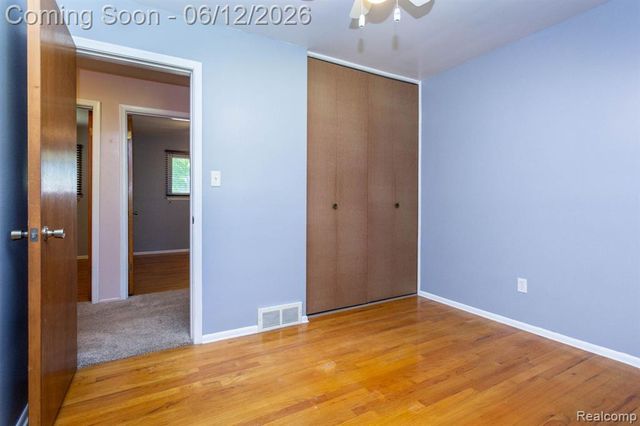 4062 Lexington Drive, Trenton, MI 48183