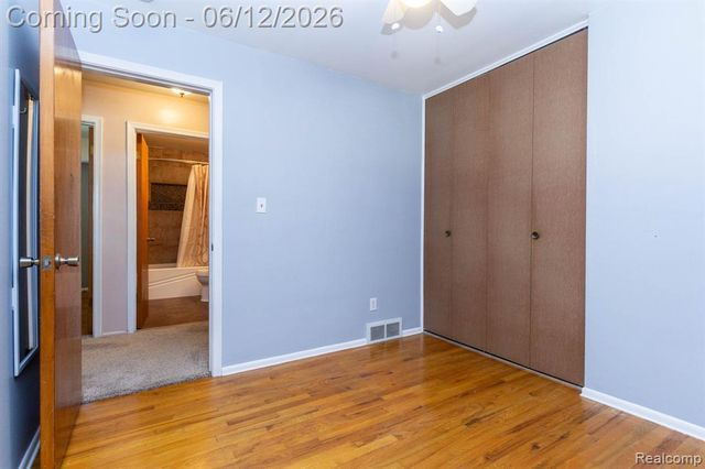 4062 Lexington Drive, Trenton, MI 48183